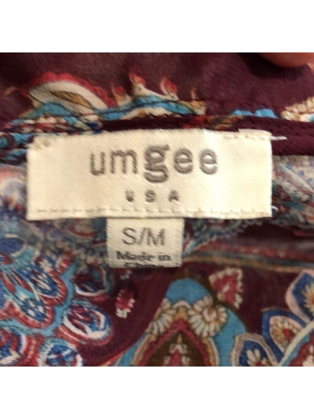 Umgee kimono style cover. Open front. Bell sleeves. Tassel hem. Size S/M - Picture 7 of 8